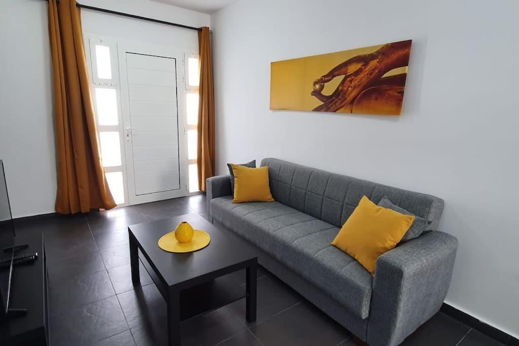 Casa Mivic Lägenhet Tías Exteriör bild
